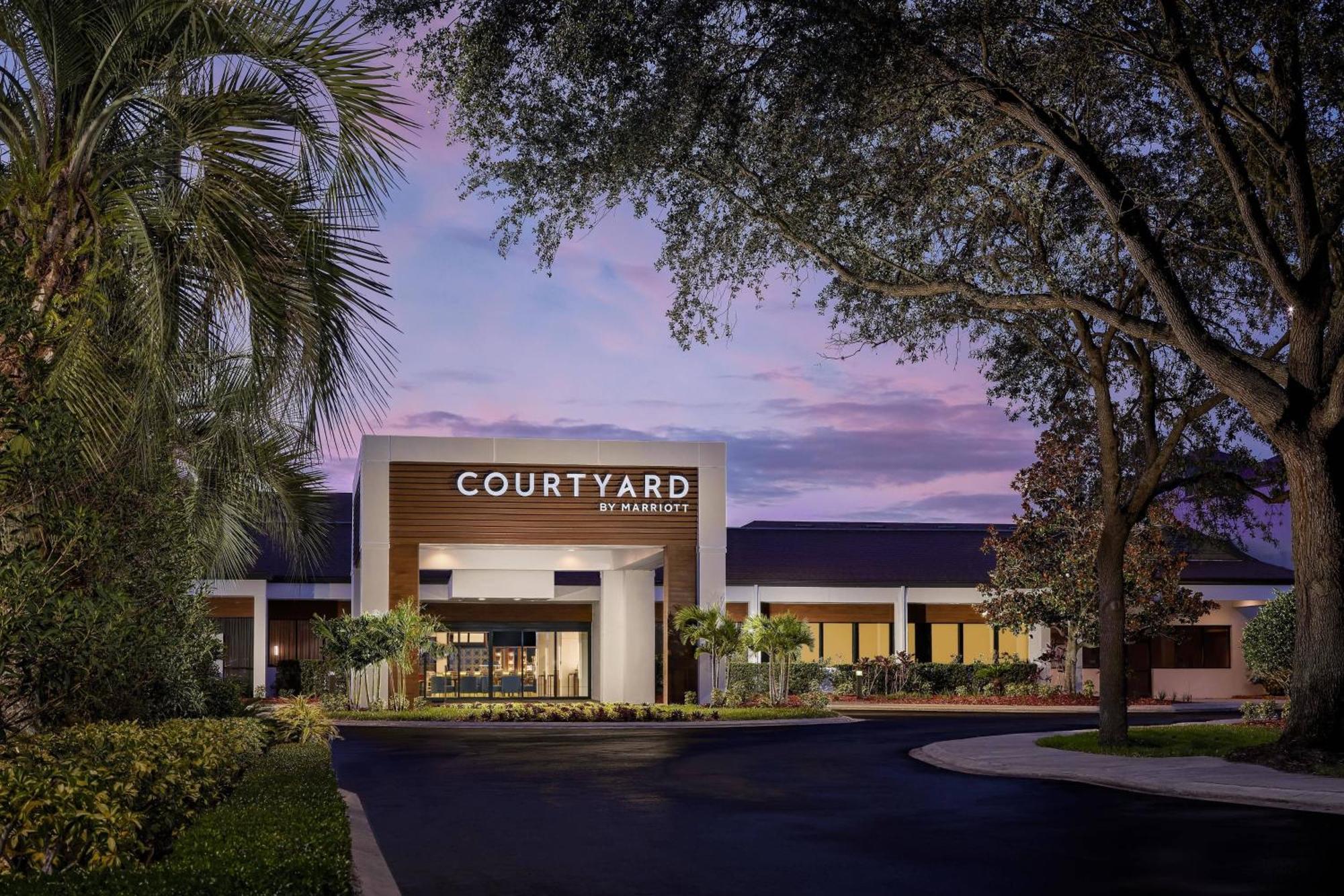 Courtyard By Marriott Orlando Lake Buena Vista At Vista Centre Εξωτερικό φωτογραφία